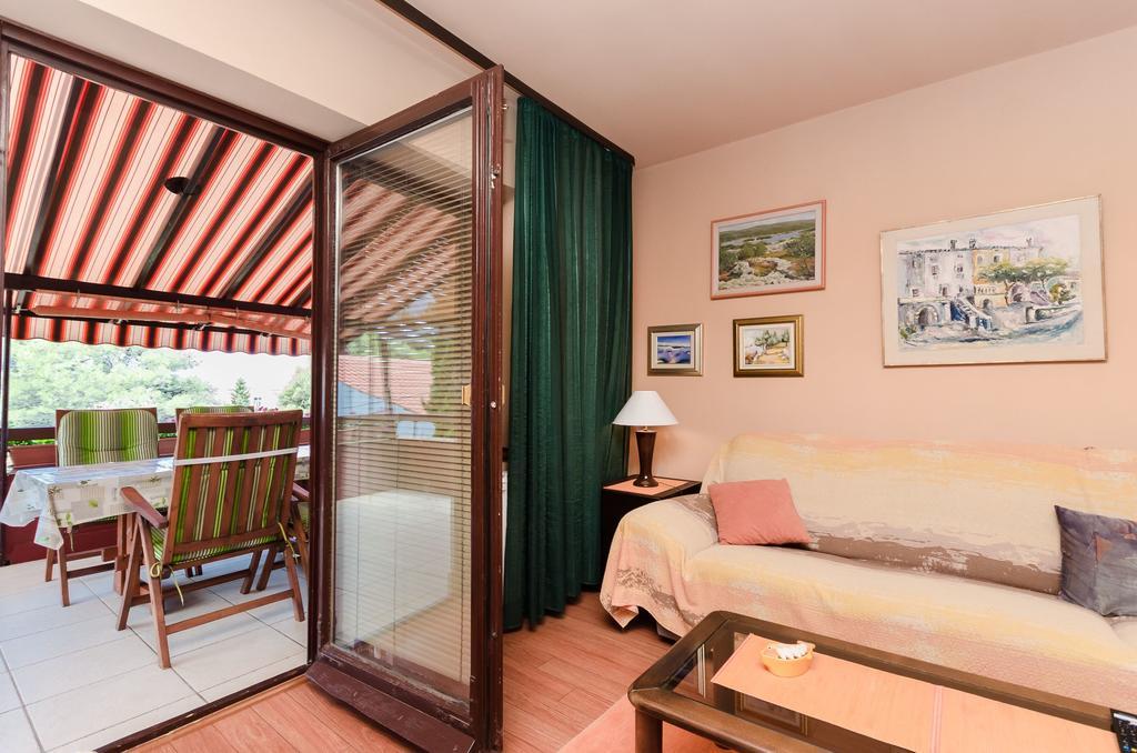 Apartment Bozena Punat Exterior photo