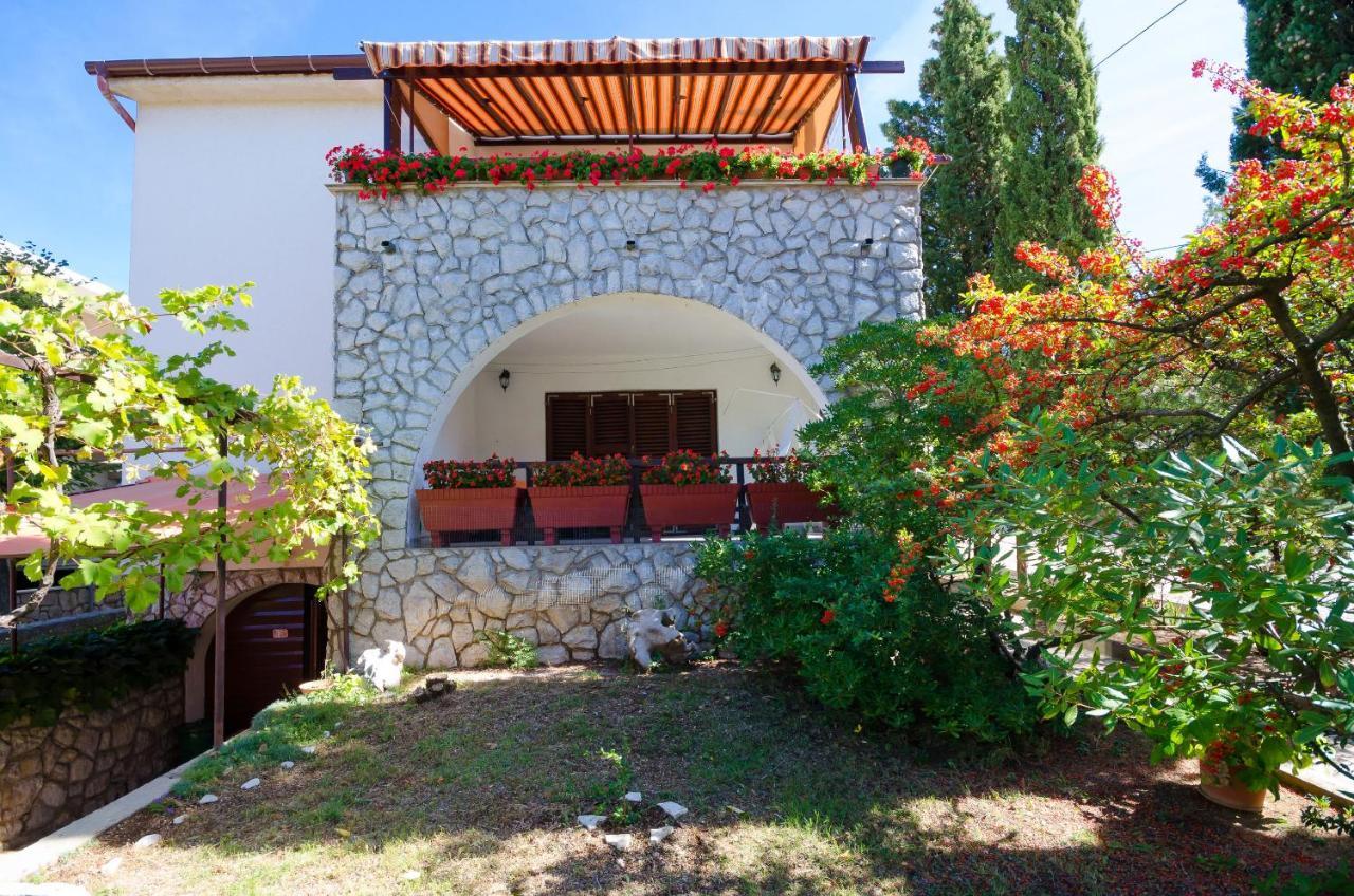 Apartment Bozena Punat Exterior photo